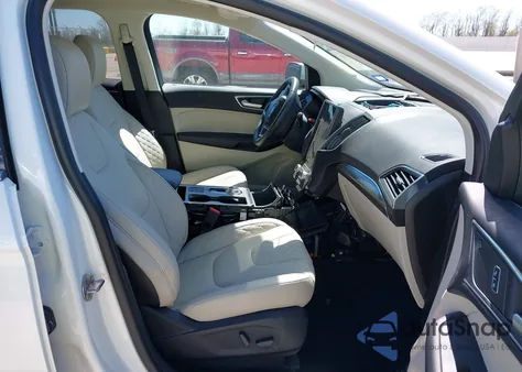 2024 Ford Edge Titanium z USA, uszkodzony, nr VIN 2FMPK4K98RBA75080